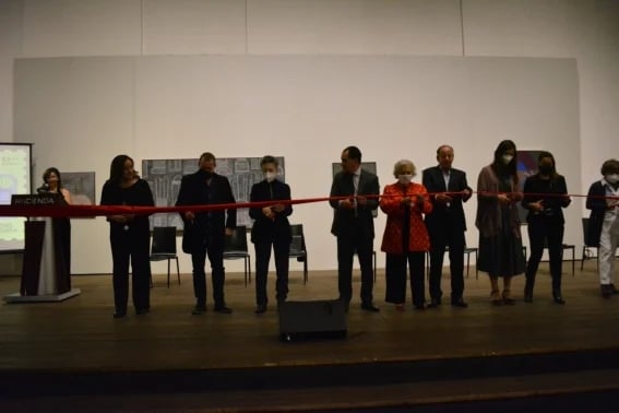 Inauguran la exposición  “Vicente Rojo. Una trayectoria,  Una colección”