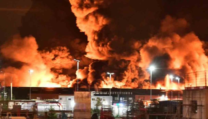 Explosión de planta química obliga a desalojo de cientos de personas en estados unidos