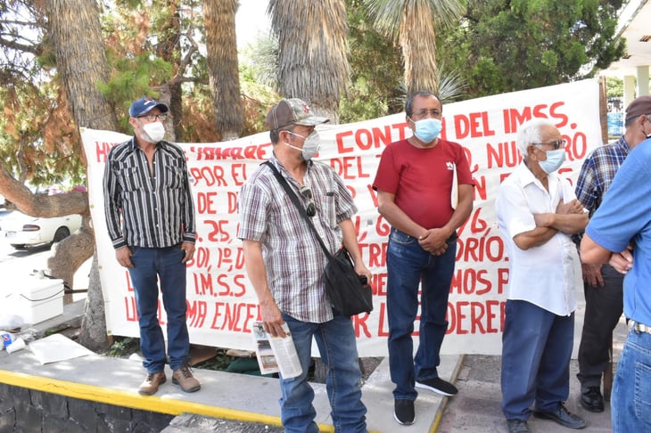No habrá tregua a la manifestación en contra del IMSS en Monclova