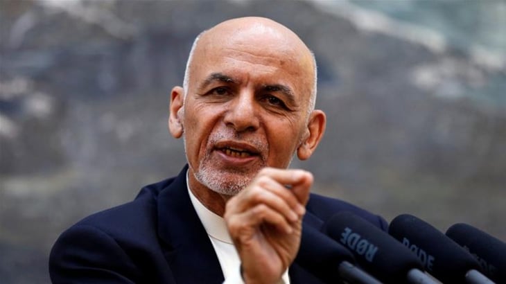 Afganistán reemplaza a ministros clave por la ofensiva talibana