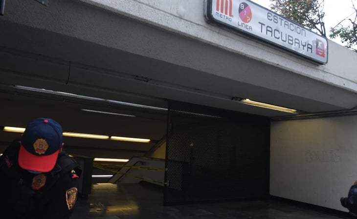 Muere hombre en Metro Tacubaya tas caer por las escaleras 