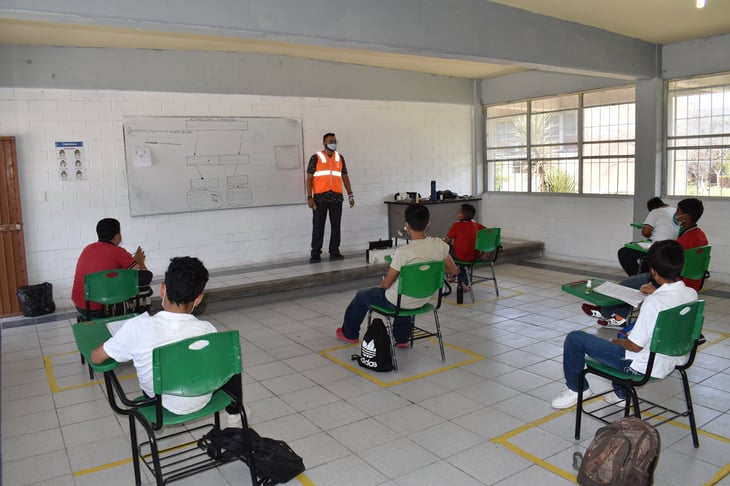 Sin síntomas de COVID-19 alumnos de la secundaria técnica 85, en Castaños