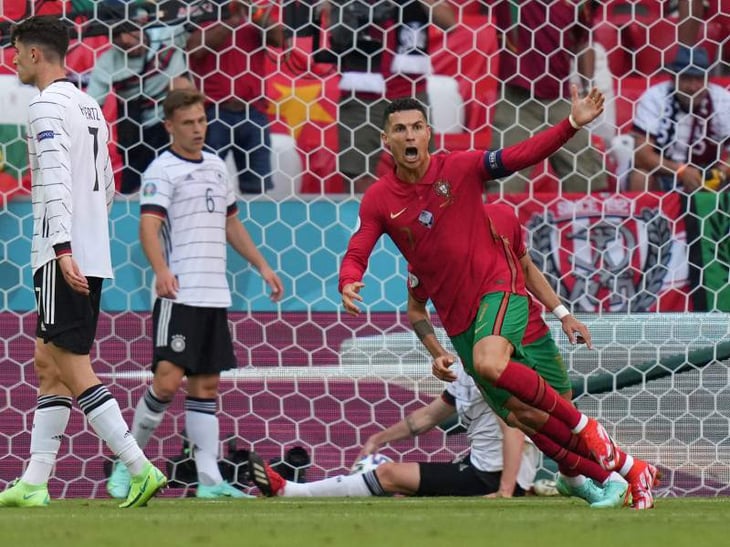 Lukaku y Wijnaldum alcanzan a Cristiano Ronaldo y Schick