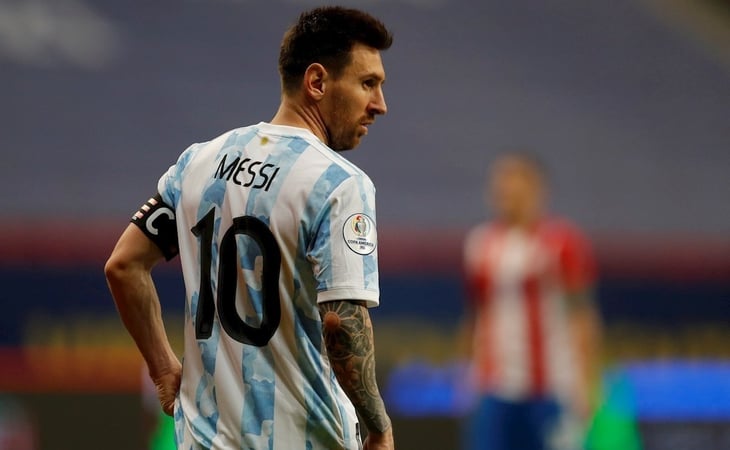 Messi celebra récord de 147 partidos con Argentina compartido con Mascherano