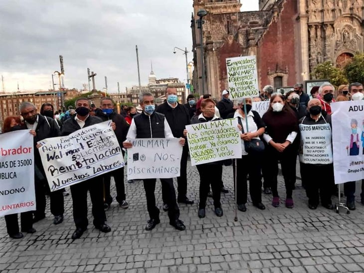 Abuelitos empacadores protestan en el Zócalo capitalino