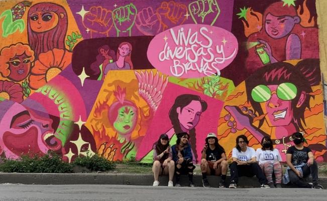 Feministas terminan mural que pintarán en Zona Metropolitana de SLP
