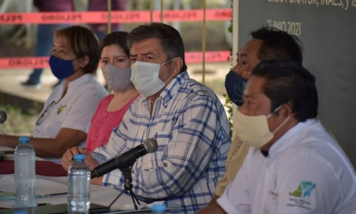 A más de un año, inicia reparación de socavones en corredor Cancún