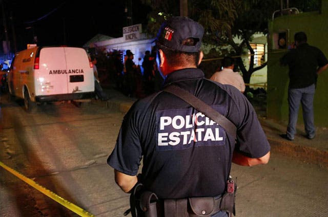 Cuerpos de 2 policías son encontrados colgando de puente vehicular de Zacatecas