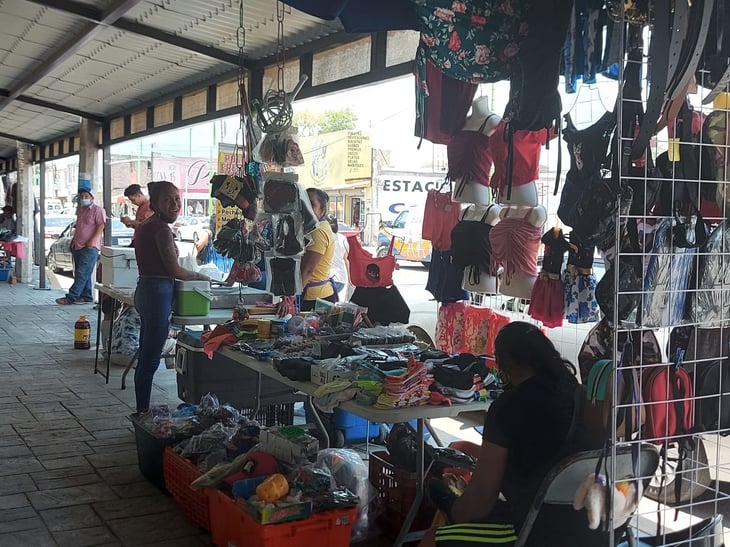 Espera el comercio informal de Frontera mejorar las ventas en agosto