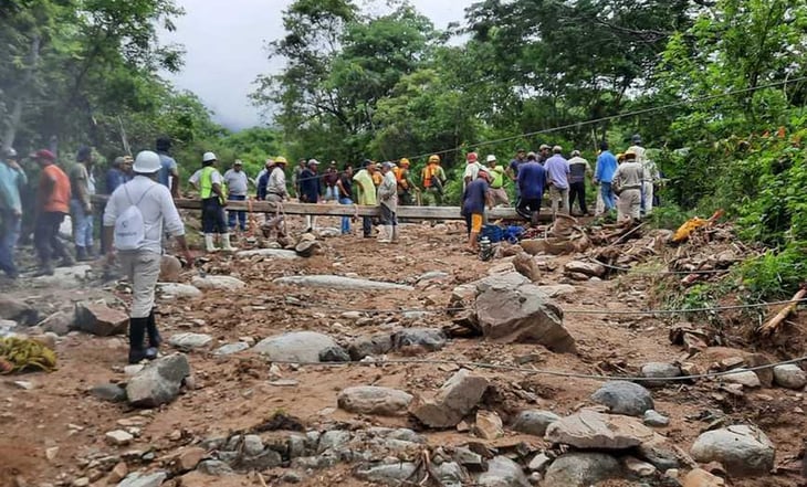'Enrique' deja viviendas colapsadas, deslaves y derrumbes en Guerrero
