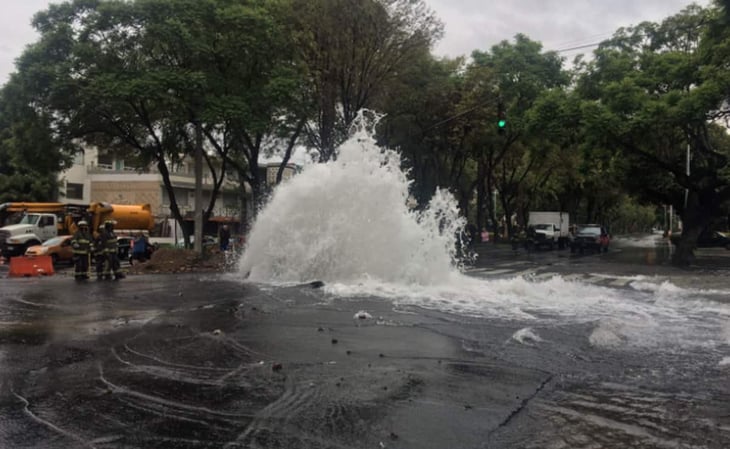 No ha sido controlada la mega fuga de agua en Miramontes 