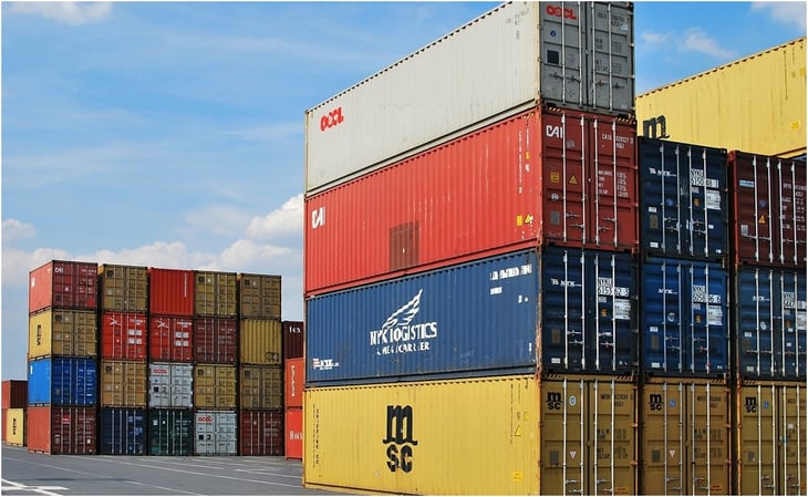 Inegi: Reportan exportaciones 125.2% a tasa anual en mayo