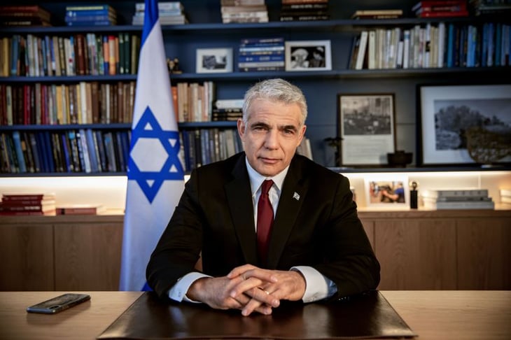 Lapid dice que Israel no se irá de Oriente Medio y llama a la paz con árabes