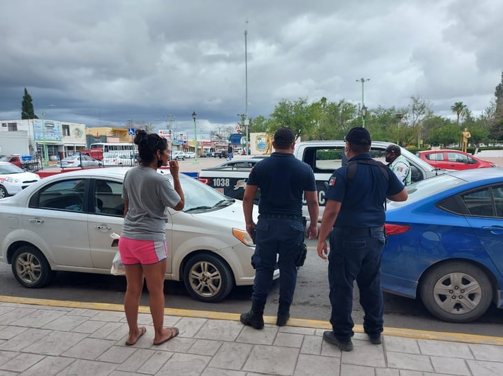 Falso robo de auto y dos niños moviliza a policías