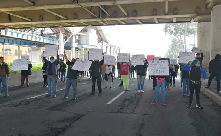 Conductores de pipas de agua protestan en Ecatepec