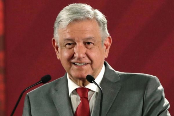 López Obrador se reúne con senadores demócratas y republicanos de EU