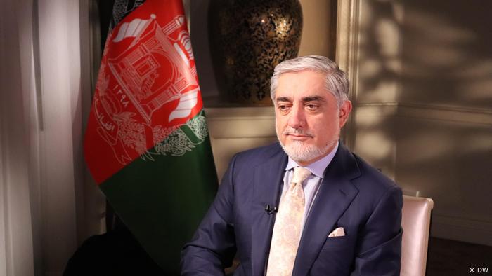 Afganistán niega un pacto para entregar territorios a los talibanes