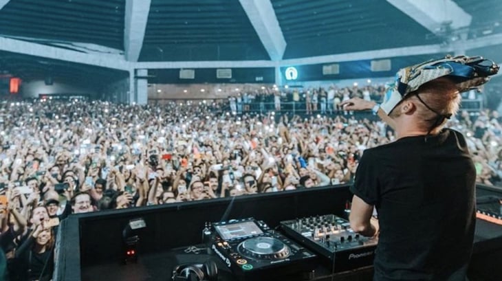 El DJ Boris Brejcha es hospitalizado tras gira en México