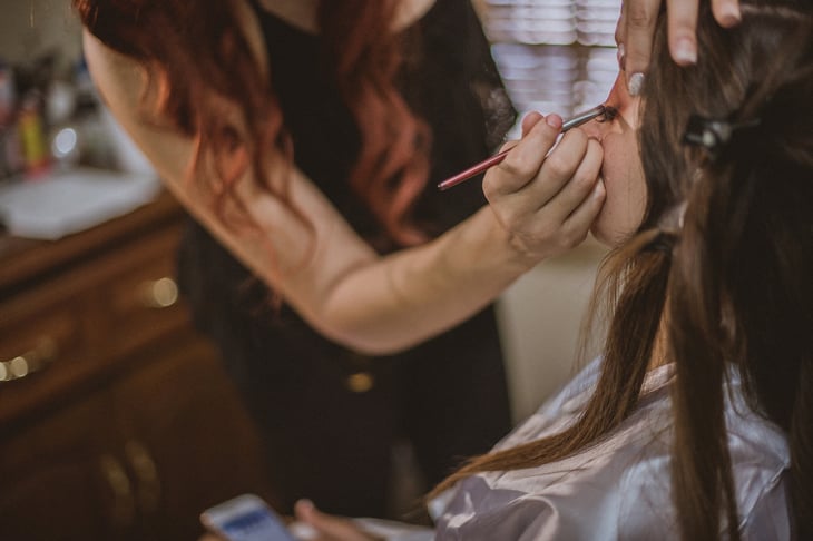 Los salones de belleza recuperan 80% de clientes por graduaciones en Monclova 