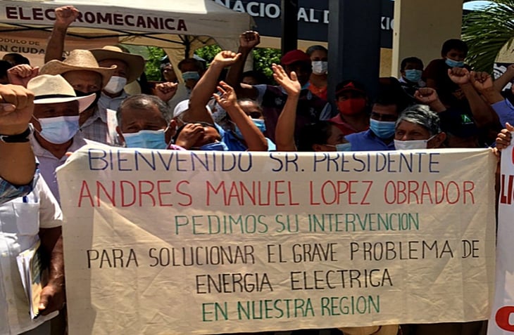 Previo a visita de AMLO a Ometepec, protestan por tarifas de luz