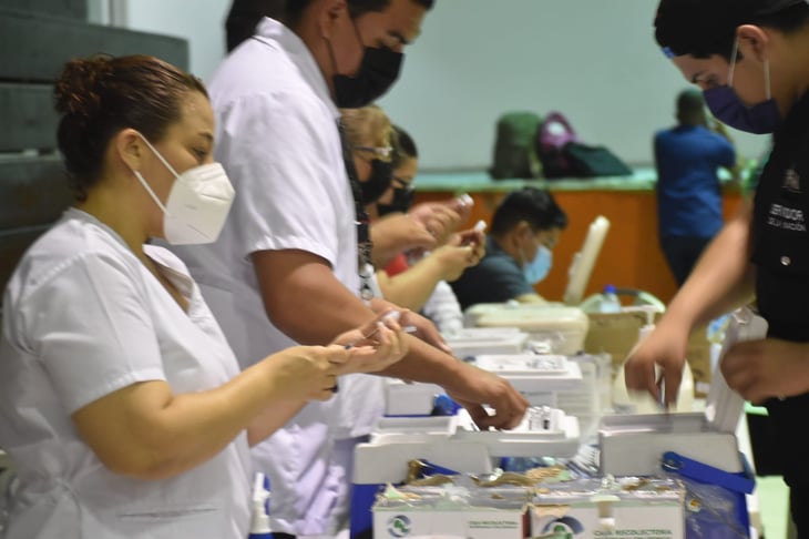 400 trabajadores de 30 a 39 años al interior de AHMSA están a la espera de la vacunación antiCOVID-19
