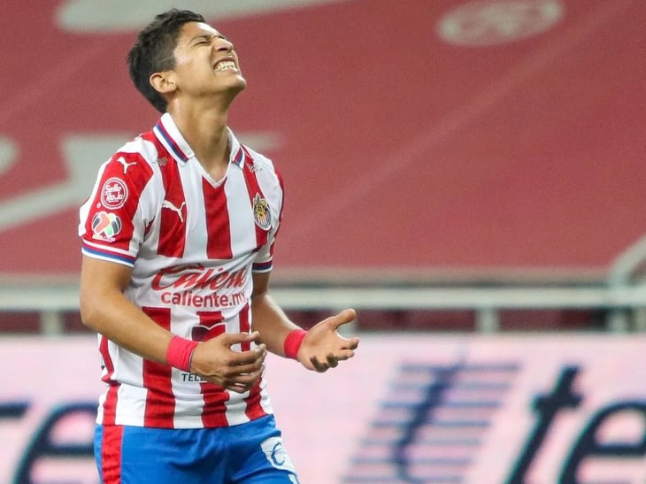 Ángel Zaldívar cumple su sueño de usar el dorsal '9' en Chivas