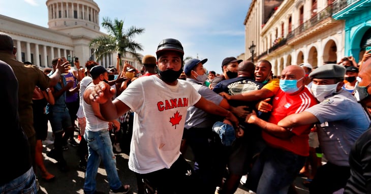 Gobiernos de una veintena de países repudian 'arrestos masivos' en Cuba