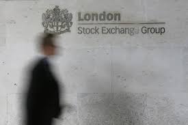 La Bolsa de Londres cede un 0,42 % y se apea de los 7,000 puntos