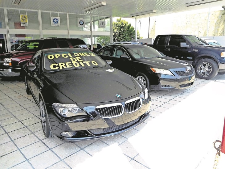 Alertan por bajos niveles en la venta de autos en Querétaro