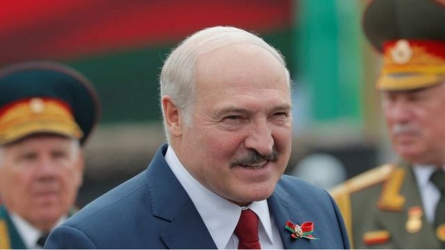 Lukashenko dispuesto a invitar tropas rusas a Bielorrusia si hiciera falta