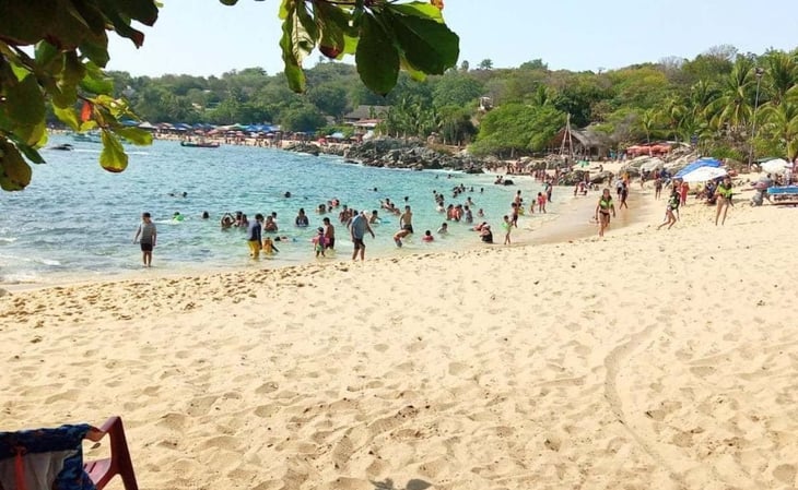 Ante aumento de muertes por Covid, cierran playas en Puerto Escondido