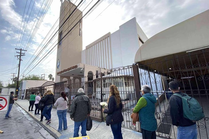 Templos de Monterrey reducen su aforo a 30% 