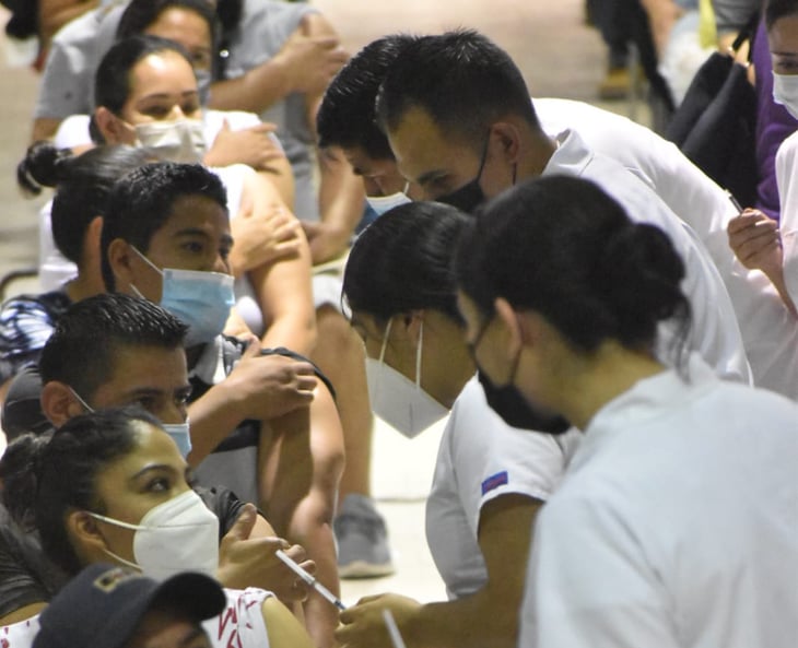 Vacunados serán identificados con pulseras en Monclova 