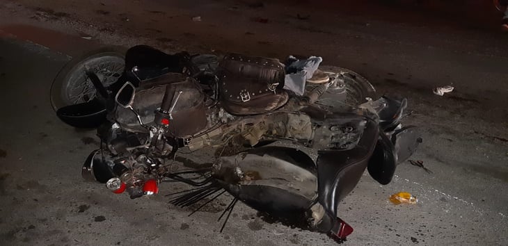 Motociclista sufre fractura expuesta al chocar contra automóvil en Monclova 