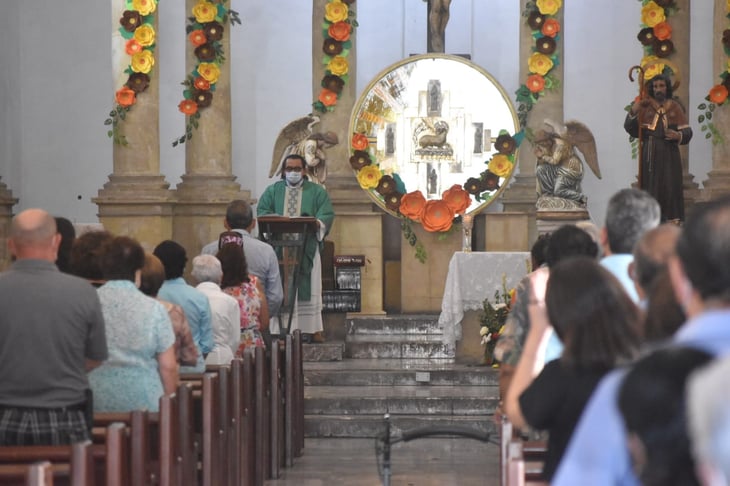 Iglesias católicas en Monclova, restringidas para embrazadas y menores de 8 años