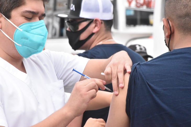 Los obreros de 18 años que laboran en AHMSA serán vacunados antiCOVID-19 hoy en Monclova 