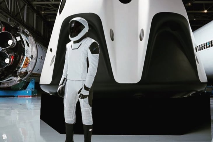 Elon Musk dice que SpaceX podría construir nuevos trajes espaciales lunares para la NASA