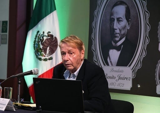 Fallece el embajador Walter Astie Burgos