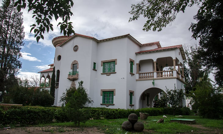 La mansión del “Divo de Juárez” está a la venta