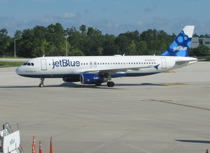JetBlue presta un avión para llevar socorristas y cocineros de EU a Haití