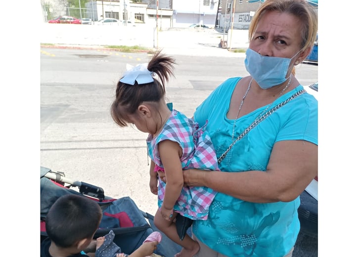 Madre de familia en Monclova pide ayuda; no sabe ni de su hija ni de su esposo