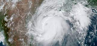 México se prepara para el doble embate del ciclón Grace