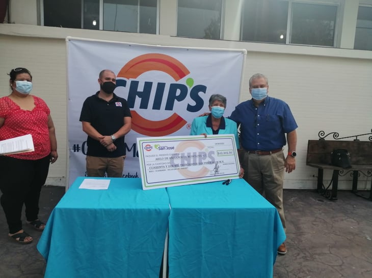 La cadena comercial CHIPS entrega un donativo de 42 mil pesos al Asilo de Ancianos de Monclova