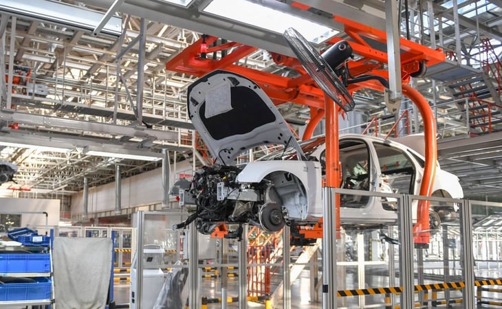 Acuerdan aumento salarial de 6.5% de trabajadores de VW-Puebla