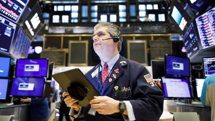 Wall Street cierra con pérdidas y el Dow baja un 1.08 % por actas de la Fed