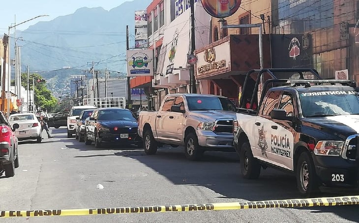 Policías encuentran a inmigrantes en hotel del centro de Monterrey