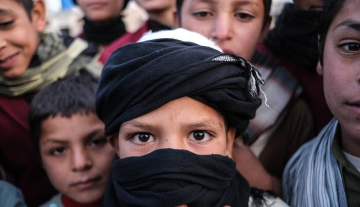 Millones de niños necesitan asistencia humanitaria en Afganistán, dice UNICEF