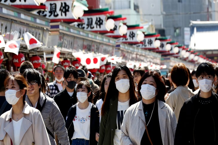 Japón extiende a 8 regiones más la emergencia sanitaria por COVID-19