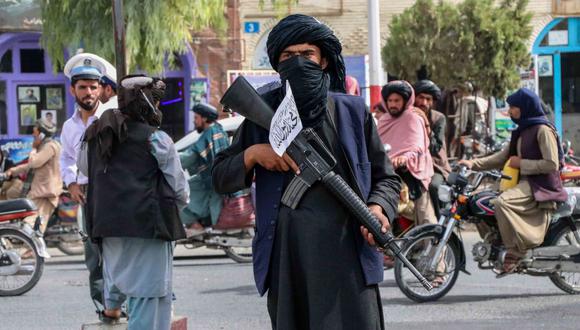 Los talibanes atacan a dos periodistas del principal canal de noticias afgano