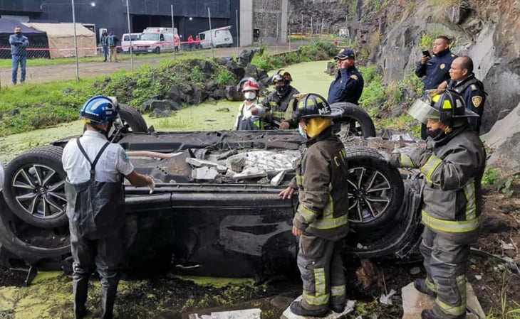 Conductora cae a barranco de 20 metros y muere en Coyoacán